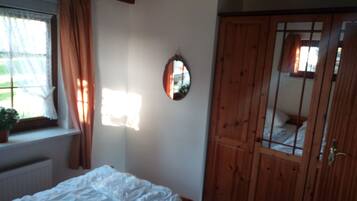 2 chambres, fer et planche Ă repasser, lit parapluie, Wi-Fi gratuit