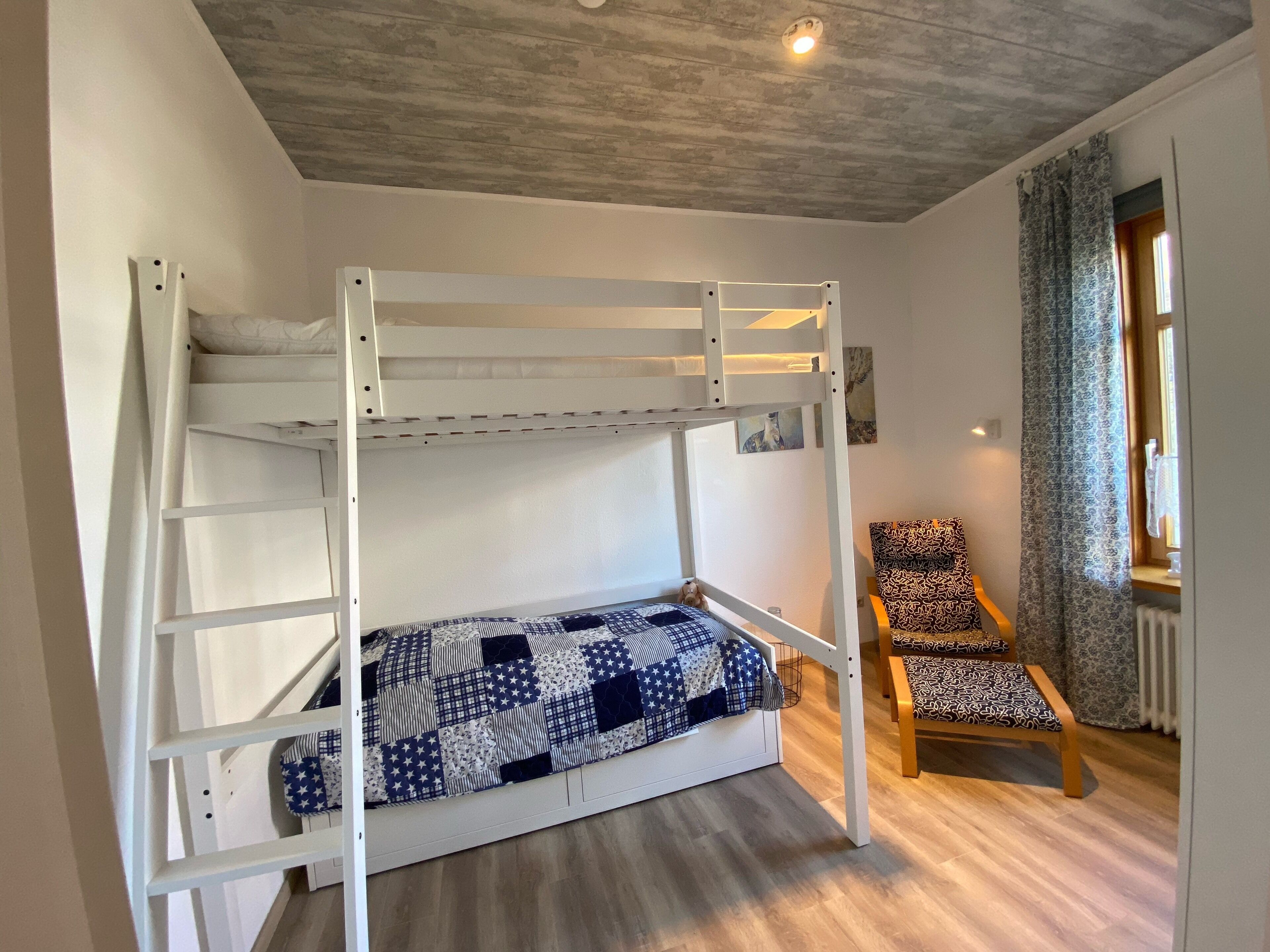 Das 2. Schlafzimmer 