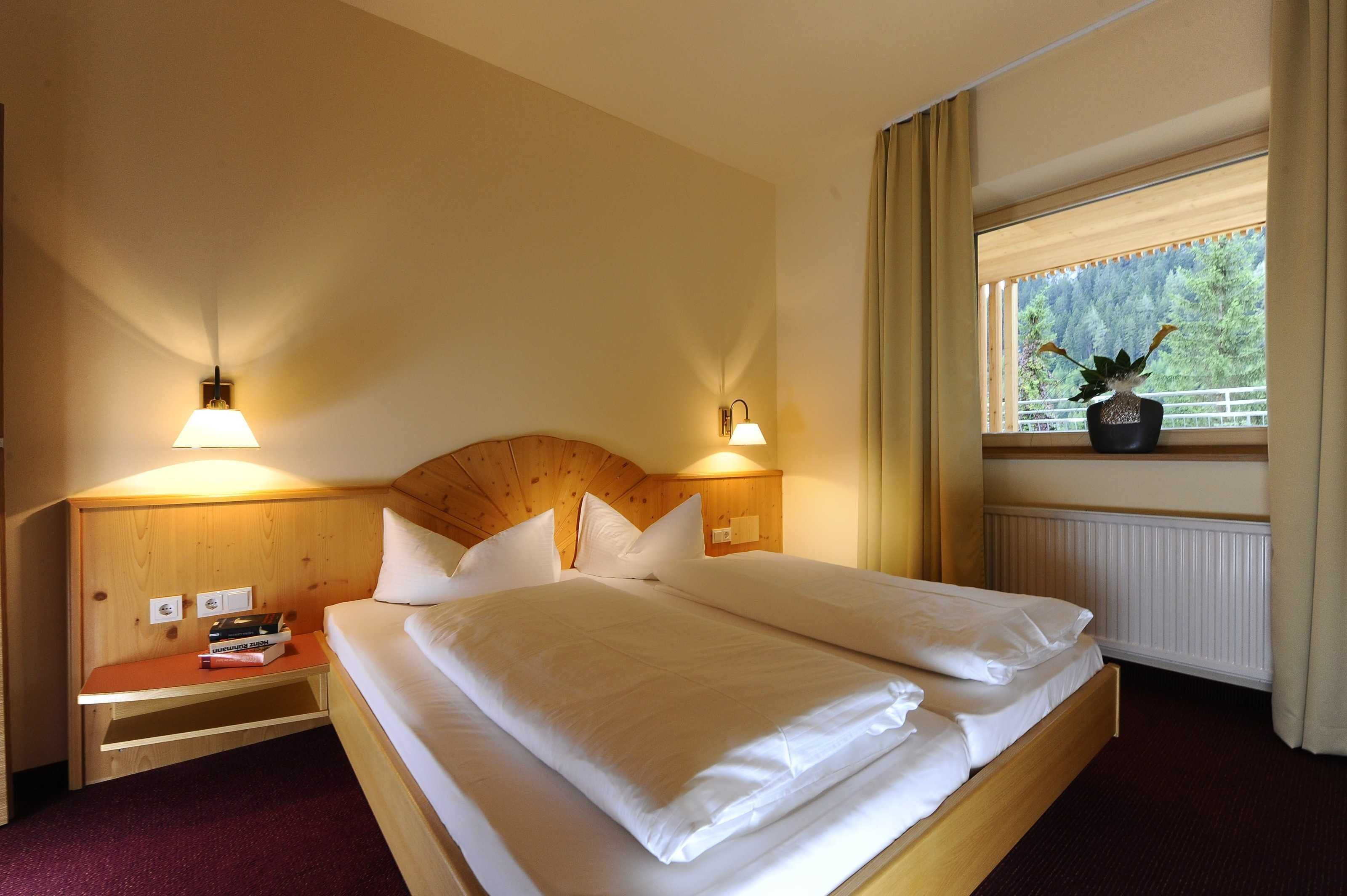 2 bedrooms, in-room safe, WiFi, bed sheets