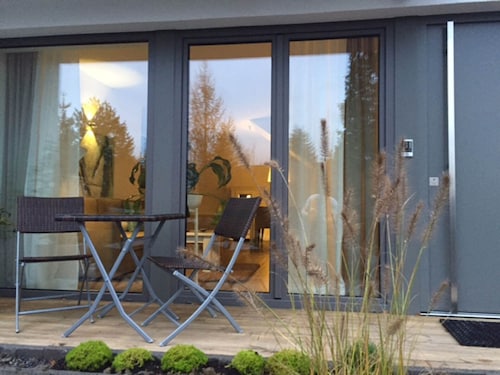 Charmante, moderne und hochwertige Ferienwohnung mit Seeblick 1 Min. vom See