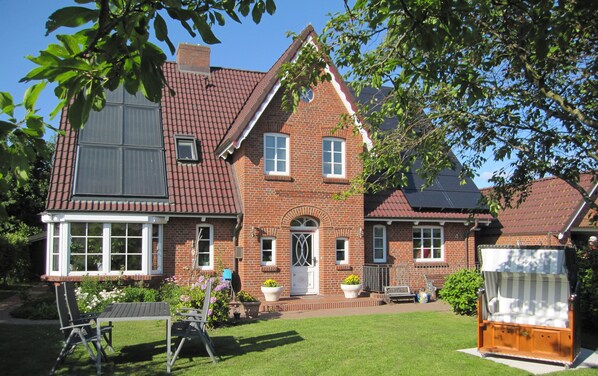 Exterior - Near the beach, garden use, wellness shower with massage (Wrixum)