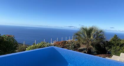 Casa Tabladito, jossa on lämmitetty uima-allas ja upeat merinäkymät.