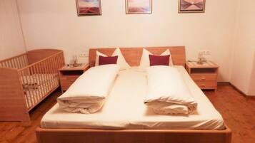 3 Schlafzimmer, kostenloses WLAN, Bettwäsche