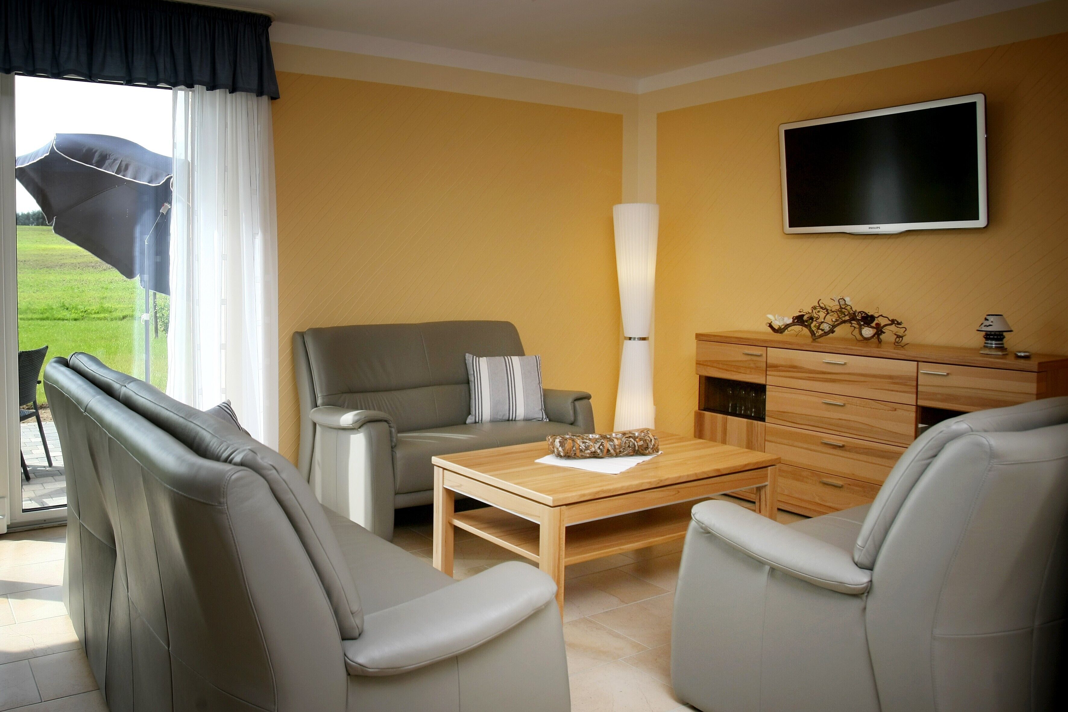 'AufReede' Exclusive holiday home with garage, sea view, loggia, terrace