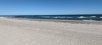 85 mÂČ superbement Ă©quipĂ©s, y compris WiGarten et le bruit de la mer!Propre maison de vĂ©lo!