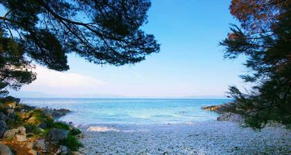 Una lujosa joya cerca del mar, privada y tranquila.