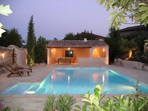Piscine extérieure, piscine chauffée