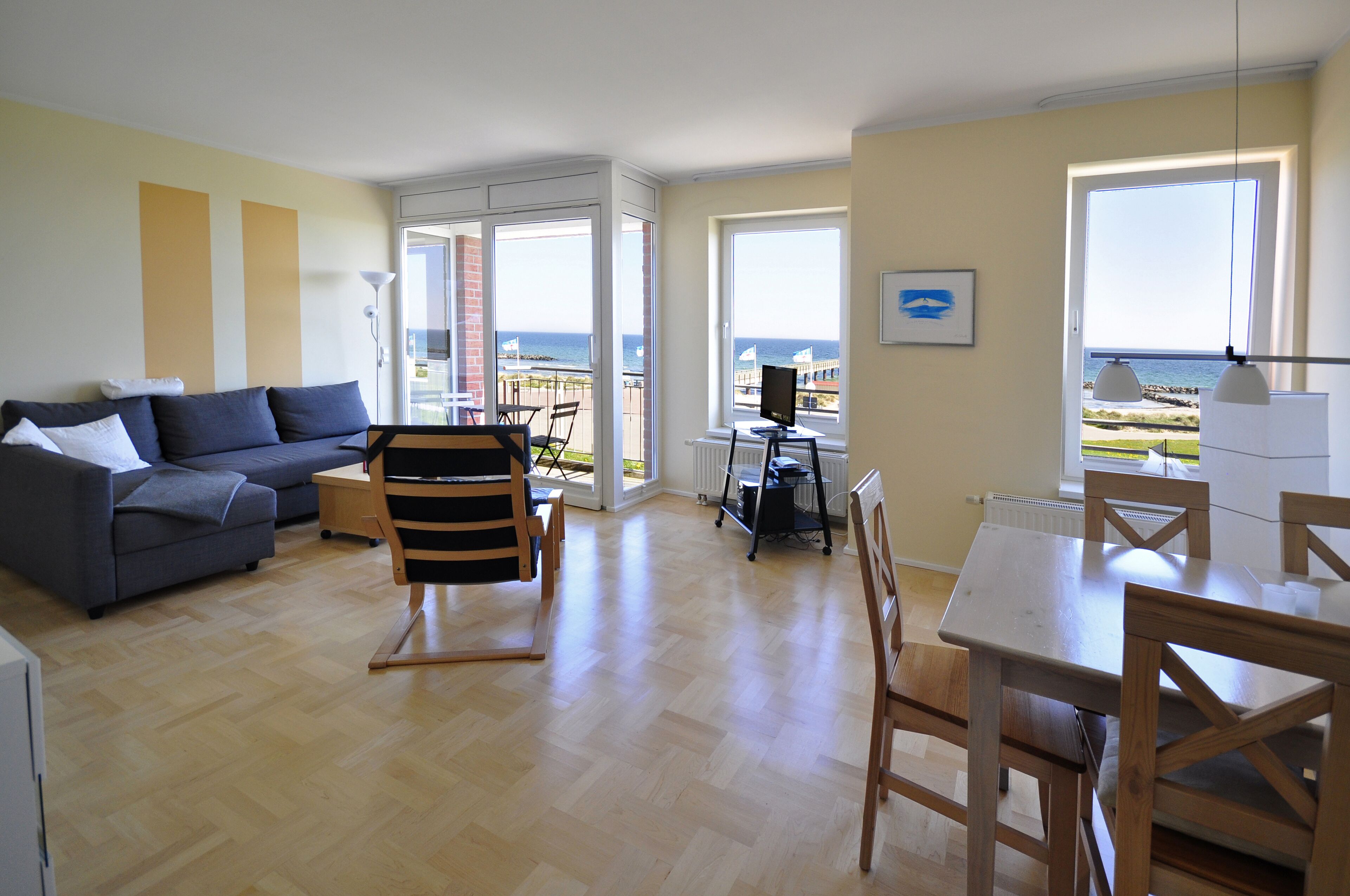 Apartment "pier" with direct sea view