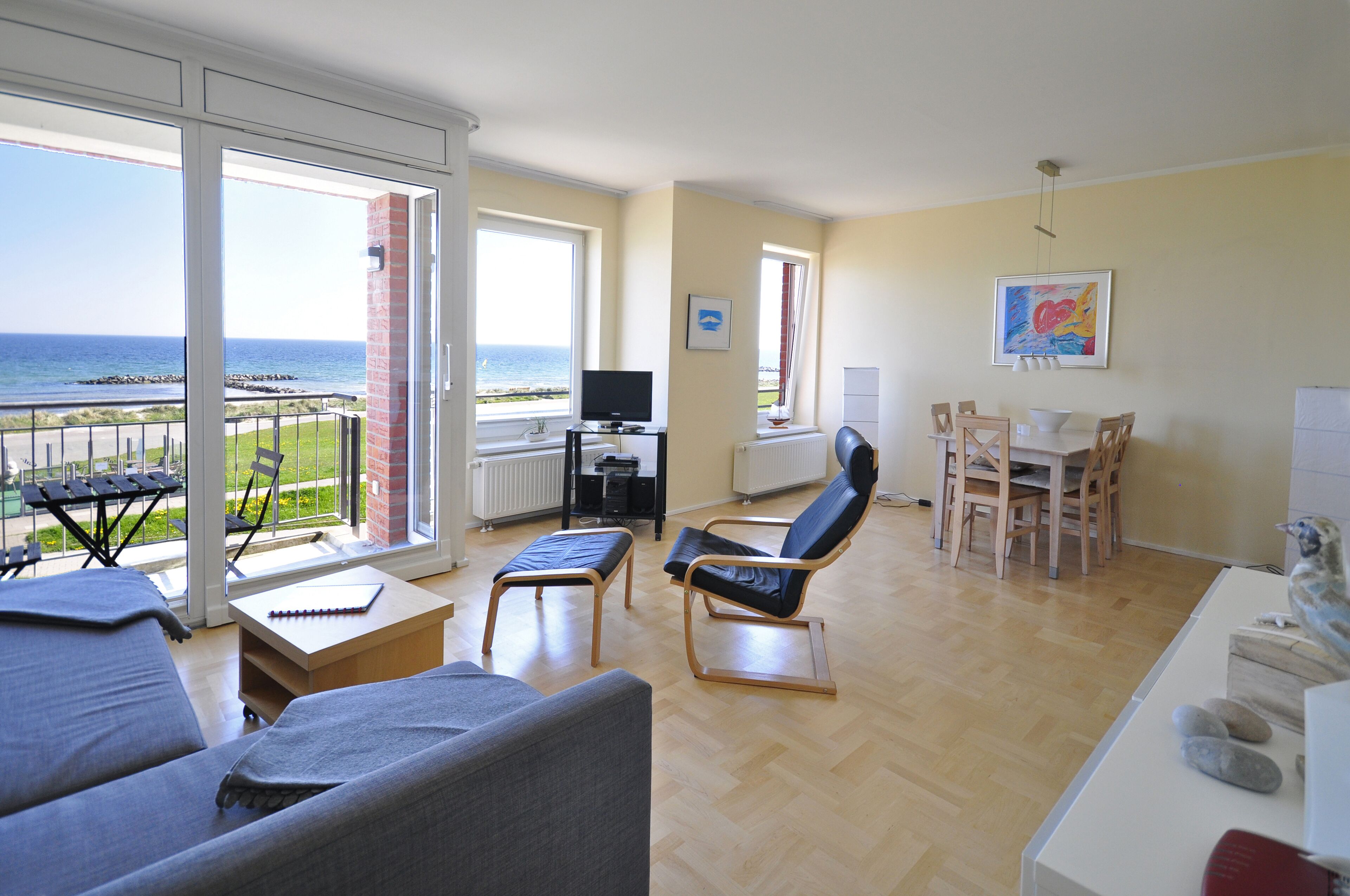Apartment "pier" with direct sea view