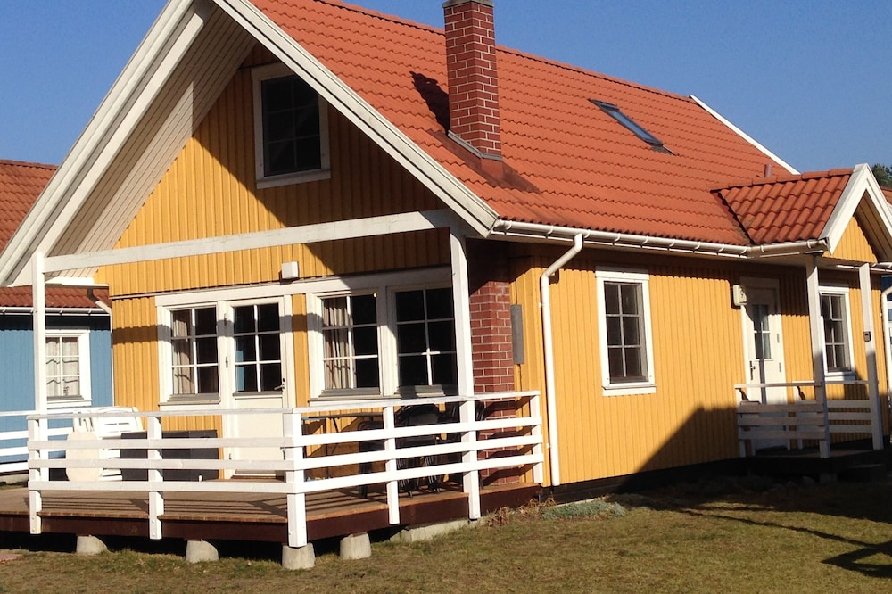 Sweden home with 2 boats, 4 bedrooms 2 shower rooms on Useriner See