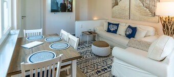 Fantastic, central and bright maisonette apartment near the beach with balcony