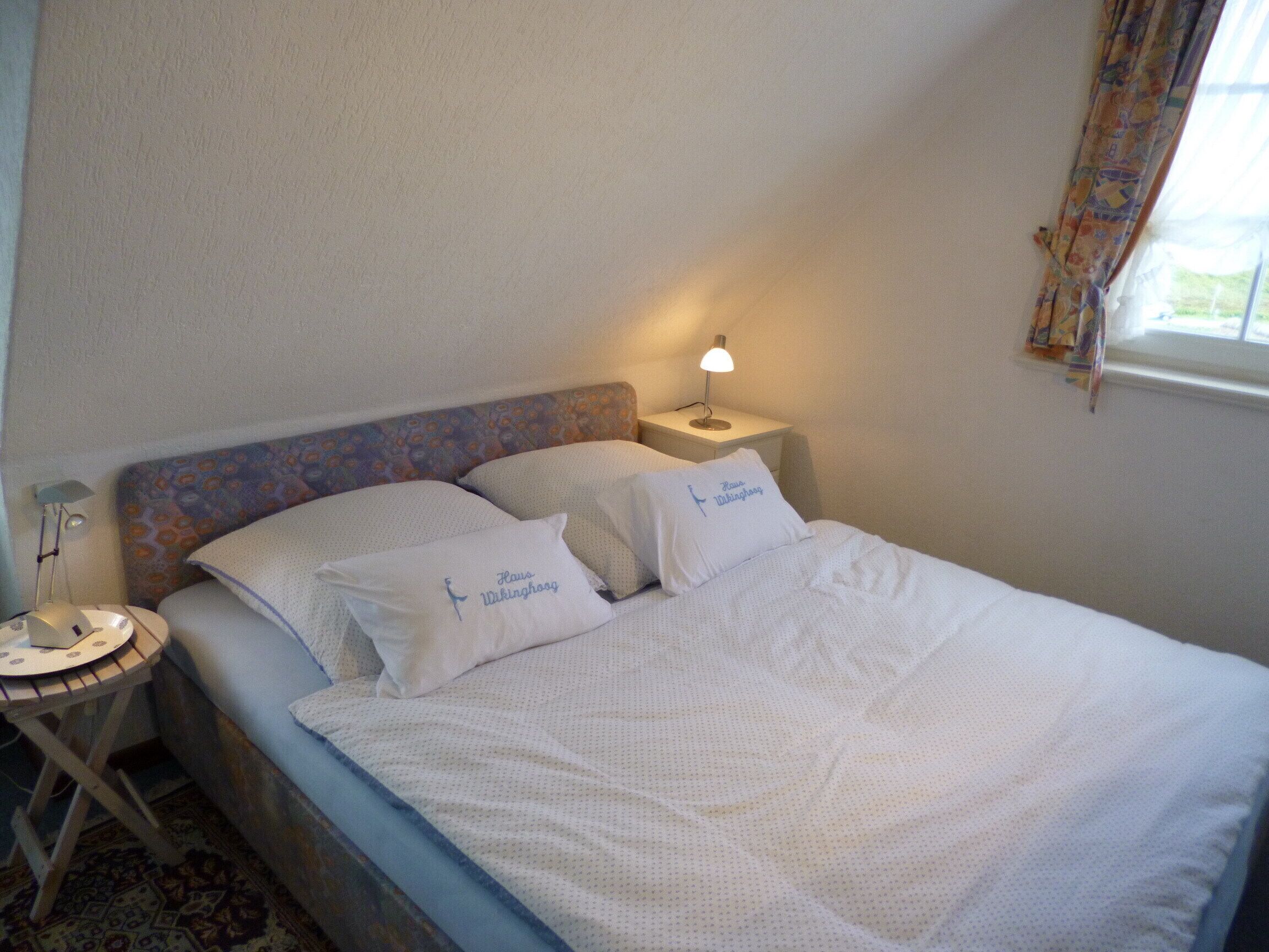 2 slaapkamers, een strijkplank/strijkijzer, gratis wifi, beddengoed