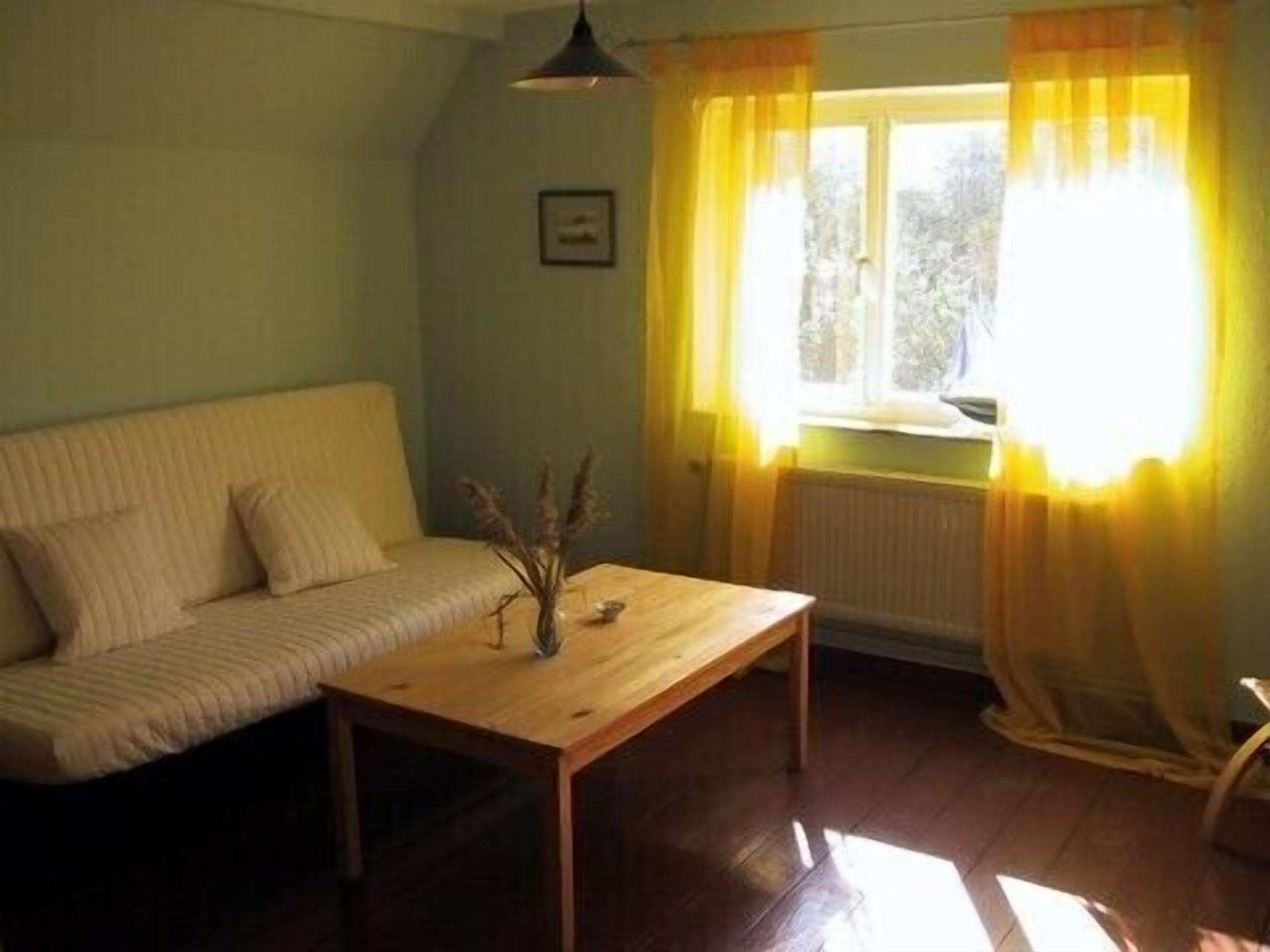 Wonderful cottage with nature garden and fireplace, near ocean