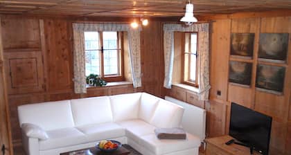 Ferienwohnung im historischen Dorfkern von Prutz, Tiroler Oberland