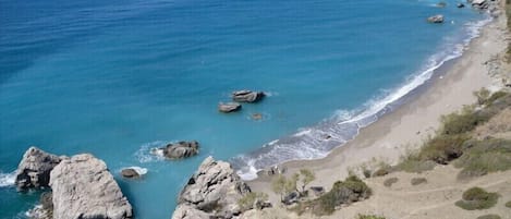 Plage à proximité, chaises longues