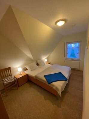 3 soverom, strykejern/-brett, reiseseng for barn og wi-fi (inkludert)