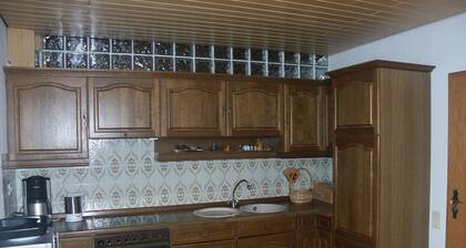 appartement accessible aux personnes à mobilité réduite avec jardin, terrasse et. barbecue