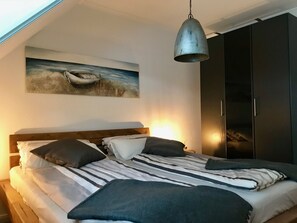 2 soverom, strykejern/-brett, wi-fi og sengetøy