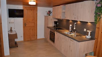 Kühlschrank, Ofen, Herdplatte, Geschirrspüler