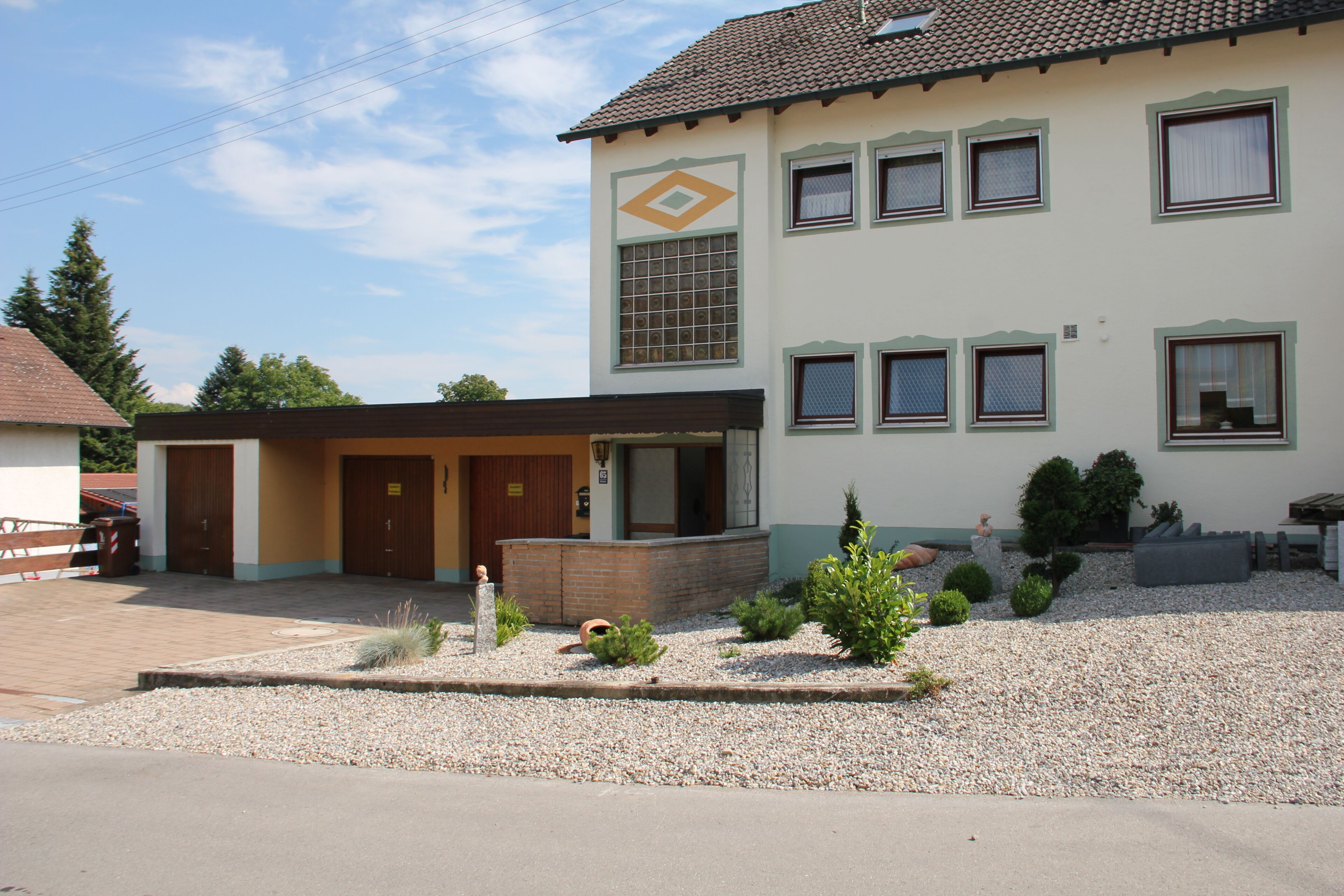 160 m² very well furnished Ferienh. also for 2 families or 14 persons +