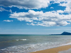 Sun loungers - Chalet with wonderful views of the sea and mountains, pool, WiFi (Pego)