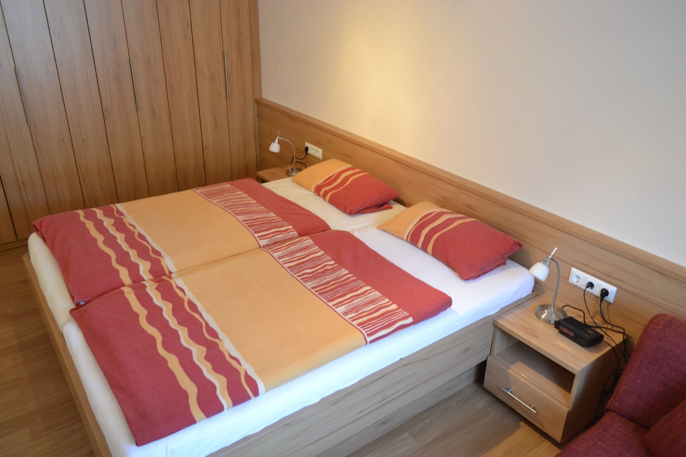 3 *** apartment, 2 rooms, kitchen, bathroom, indoor pool, sauna, balcony, parking space, WiFi