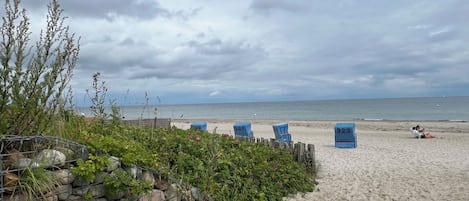 In Strandnähe, Liegestühle