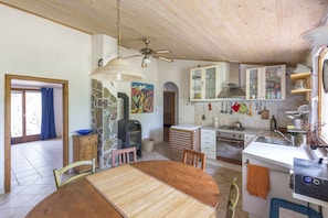 Fridge, oven, stovetop, highchair