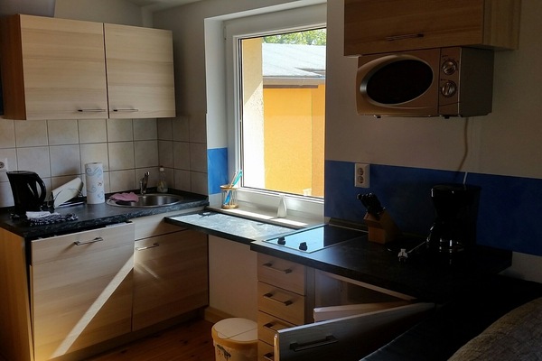 Refrigerador, microondas, lavavajillas, cafetera/tetera