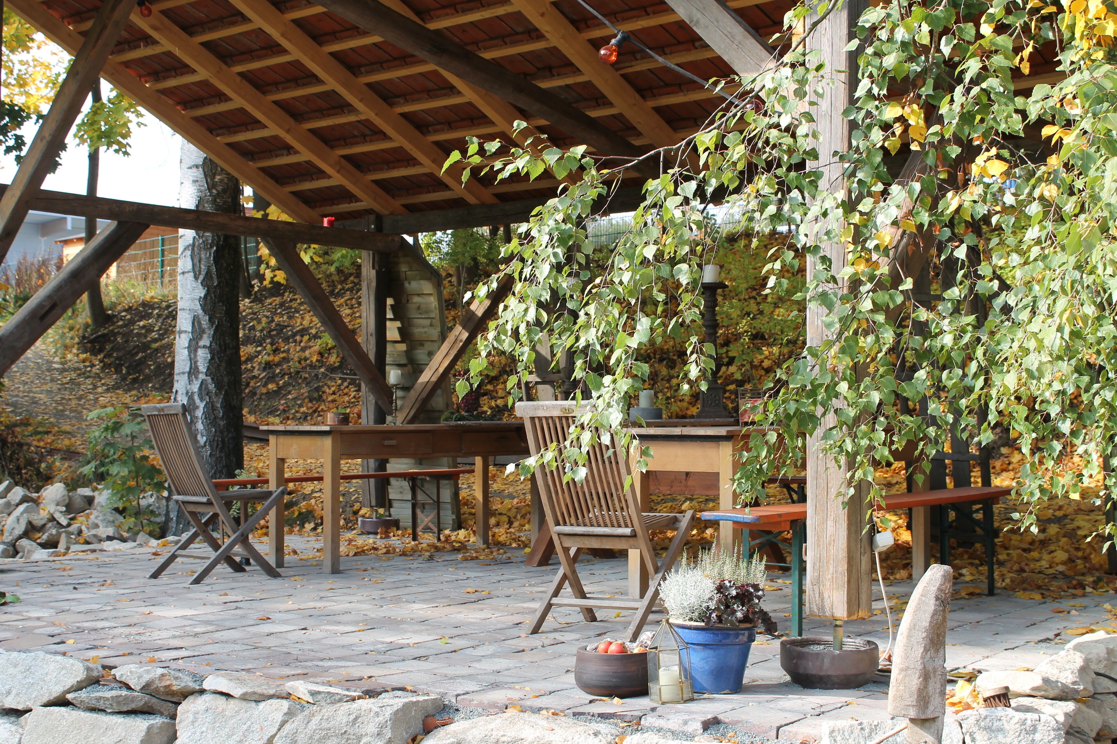Bühne im Casa Cara Garten