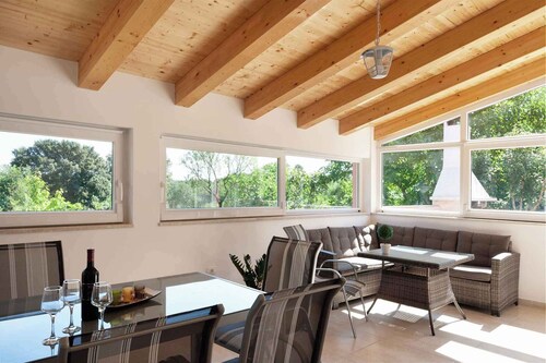 Ferienhaus mit Whirlpool und Klimaanlage