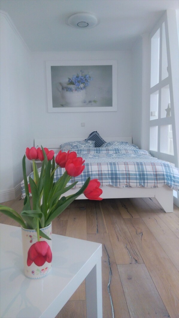 1 bedroom, iron/ironing board