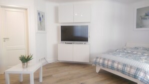 1 bedroom, iron/ironing board