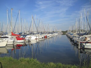 Marina - Family holiday home in Park Aquadelta directly on the Grevelingen sea for 5 FREE W-LAN (Bruinisse)
