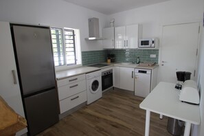 Fridge, microwave, oven, dishwasher