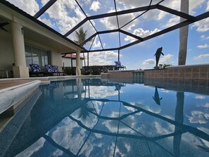 Piscine extérieure, piscine chauffée