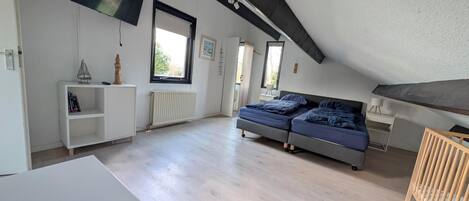 3 chambres, bureau, lit parapluie, Wi-Fi gratuit