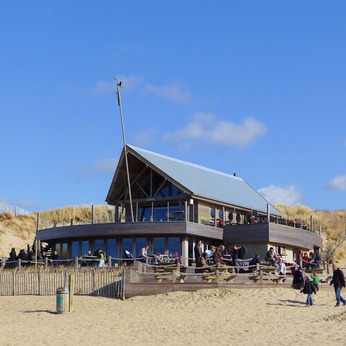 Einladendes strandnahes Komfort-Ferienhaus in ruhiger Südlage mit eig. Parkplatz