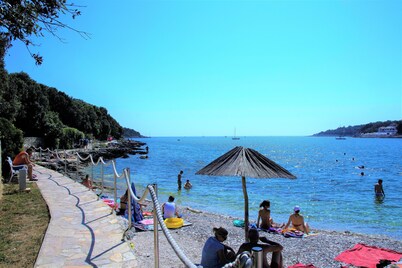 New, modern vacation home***** Close to the sea - quiet location with pool - pure nature