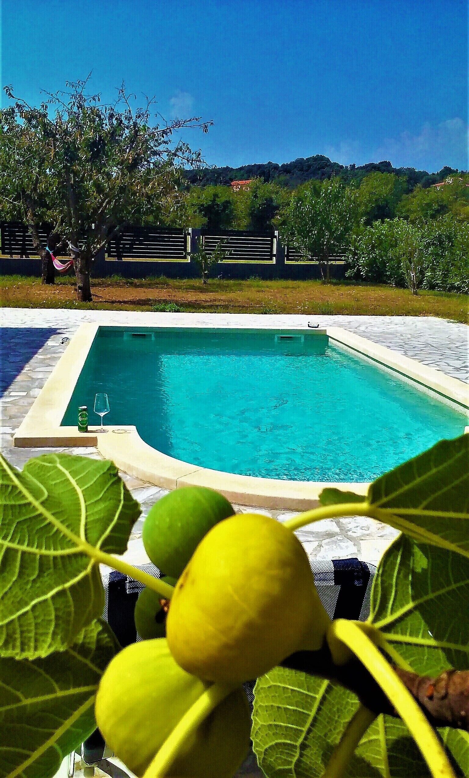 Utomhuspool