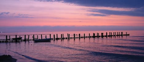 Una spiaggia nelle vicinanze