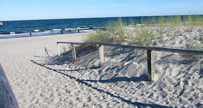 Lichtdurchflutete, komfortable Fewo in zentraler, ruhiger Lage - strandnah