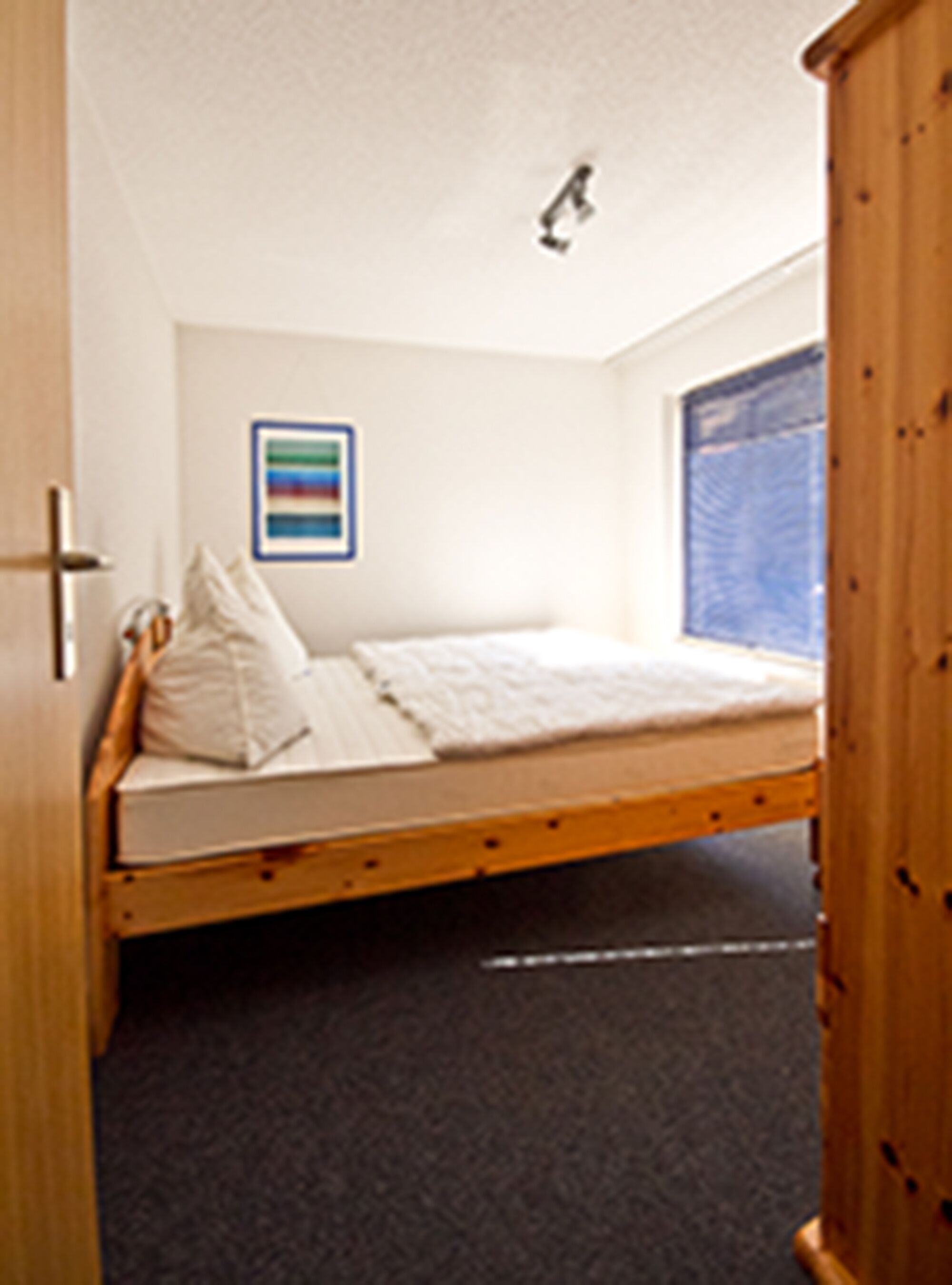 Idyllic holiday home in the nature near the lake (NO. 4)