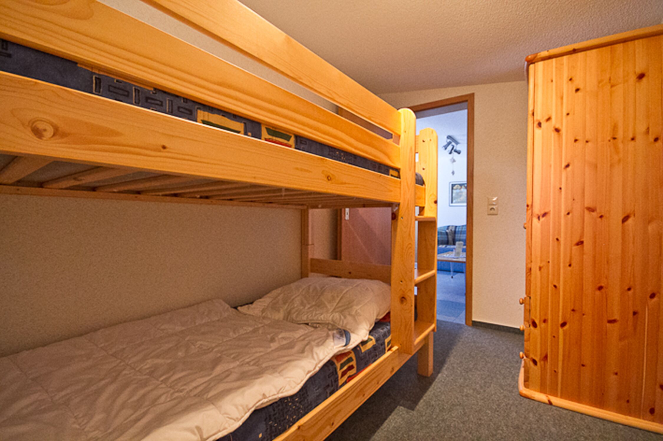 Idyllic holiday home in the nature near the lake (NO. 4)