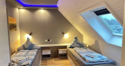 Apartamento luminoso de 60 metros cuadrados cerca de la playa para hasta 4 personas.