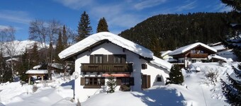 Viihtyisä tirolilainen maalaistalo Seefeldissä, voi elää yksin, rauhassa, lähellä keskustaa.