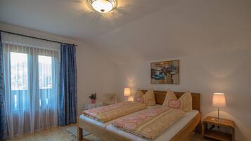 3 Schlafzimmer, Bügeleisen/Bügelbrett, Reisekinderbett, kostenloses WLAN