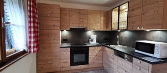 Tyrolean country house in Seefeld, cozy, can be lived in alone, quiet, close to the center.