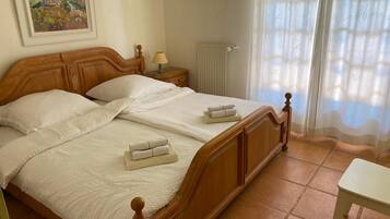 2 chambres, fer et planche Ă repasser, Wi-Fi gratuit, draps fournis