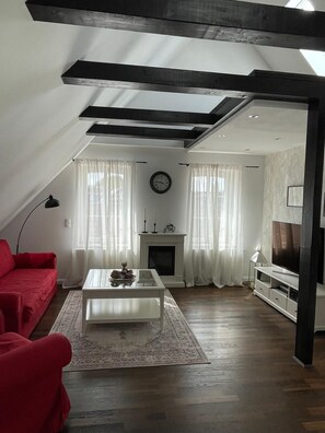 Smart TV, fireplace, DVD player, stereo - EXCLUSIVE APARTMENT CENTER NOW (Celle)